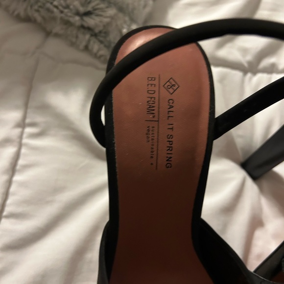 Call it spring black heels - Picture 2 of 8